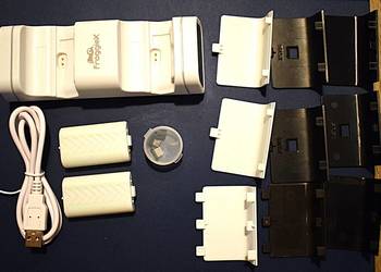 FroggieX XBO - Podwójna stacja ładująca + dwa akumulatorki i dodatki .