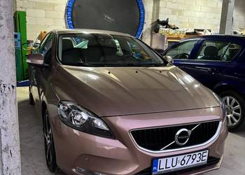 Sprzedam volvo v40,wymieniony rozrząd olej filtry opony 2023r!