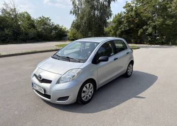 Toyota Yaris II 1.3 Polski Salon |Benzyna| 6 biegów | KLIMA | KIELCE |