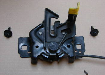 Mustang - orginalny zamek maski