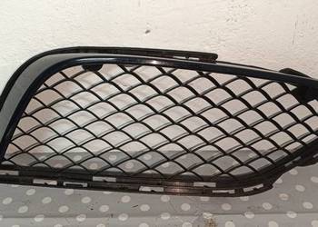 MERCEDES C-KLASA W205 AMG KRATKA ZDERZAKA PRAWA PRZEDNIA PRZÓD