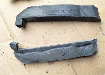 Audi 80 B3 B4  USZCZELKA BŁOTNIKA PRZÓD PRZEDNIEGO  PRAWA + LEWA
