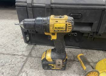Wiertarko-wkrętarka akumulatorowa DeWalt 18V