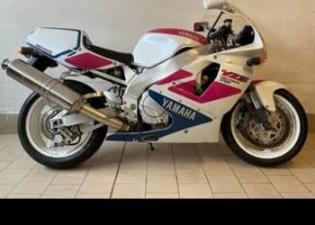 Yamaha yzf 750 r SP