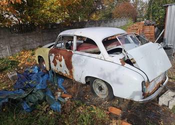 Syrena 104 w częściach