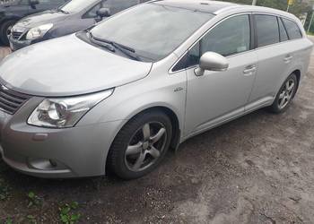 Sprzedam toyotę Avensis rok p. 2009 stan idealny skrzynia manualna
