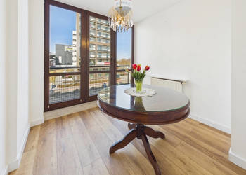 5-pokojowe mieszkanie z dużym tarasem i garażem