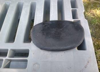 Zaślepka , Osłona Przedniej Ramy 1106830010 W108, W109 , W111, W113