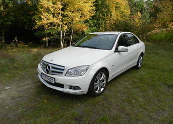 Mercedes-Benz Klasa C W204 śliczna limuzyna z Automatem