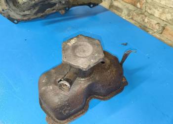 Dekiel zaworów pokrywa fiat 126p maluch