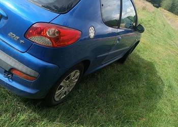 Sprzedam Peugeot 206+ 1.4 benyzna