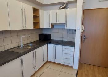 Słoneczny pokój z aneksem kuchennym, 36m2, OCHOTA