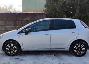 Fiat Punto "2012" Rok 2014 1.4 77 KM Wersja Young