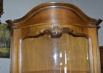 witryna narożna .orzech