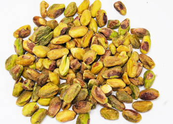 Pistacje prażone bez łupinki pakowane po 10 kg