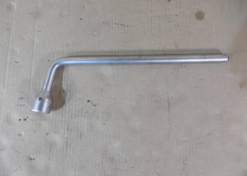 klucz do kół 1205810246 mercedes a klasa w169