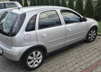 Sprzedam fajne autko opel corsa C dodaje opony zimowe