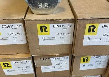 42x220 Sruba DIN 931 kl 8,8