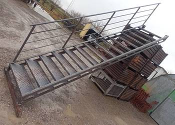 Schody metalowe wejście na wysokość 3m