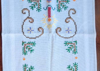 bieżnik serweta ręcznie wyszywana haft krzyżykowy 91 x 35 cm