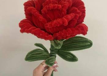 Duża czerwona róża z drucików - idealny prezent na Walentynki