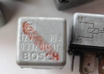 FIAT LANCIA ALFA PRZEKAŹNIK BOSH 12V 30A 0332014112