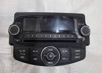 Radio z odtwarzaczem CD Opel CORSA E 39012675
