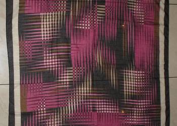 Chusta apaszka we wzór geometryczny 88 x 88 cm
