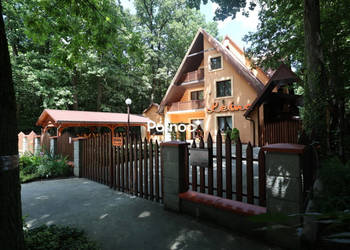 Kompleks restauracyjny z salą imprez