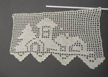Ozdoba szydełkowa,  firanka szydełkowa ok. 57 x 30 cm