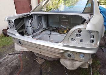 Pas tylny BMW E38 Polift