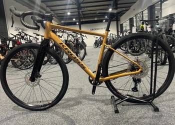 Rower KROSS Gravel Esker 5.0 Złoty Rama L-20" Raty 0%