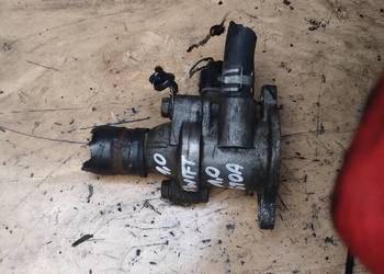 SUZUKI SWIFT ALTO 1,0 G10A obudowa termostatu