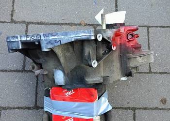 Fiat Punto grandę  1,4 8 v skrzynia biegòw 5 biegowa