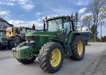 John Deere 6810