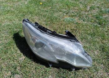 Lampa prawa przednia Peugeot 2008 9677810280