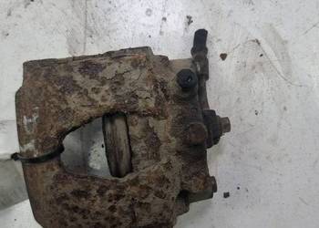 ZACISK HAMULCOWY PRZÓD PRAWY OPEL CORSA B