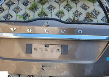 Volvo XC60 napis D4 lub AWD emblemat