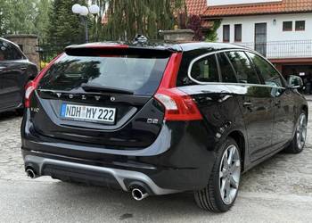 Volvo V60 R-Design