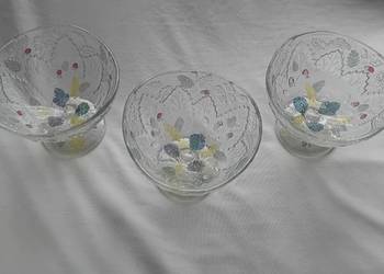 3 pucharki Poziomki, Ząbkowice - Crystallite, proj. Eryki Trzewik-Drost.