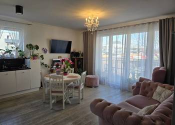 Sprzedam Mieszkanie 52m2 +2garaże i boks