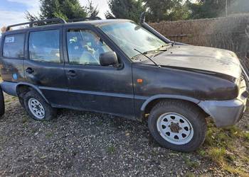 Nissan terrano 2 maverick drzwi klapa Nissan terrano 2 maverick drzwi klapa