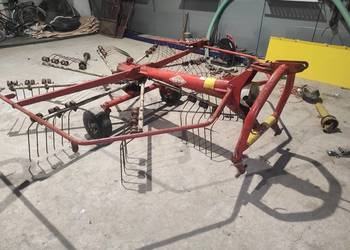 Zgrabiarka karuzelowa kuhn GA 300