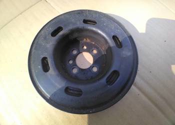 Audi a3 1.8 koło pasowe wału 06A105243E