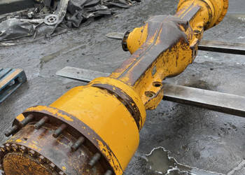 Liebherr 541 546 564 574 - oś napędowa most ZF AP-417/LK - zwolnica