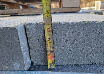 Sprzedam bloczki betonowe fundamentowe