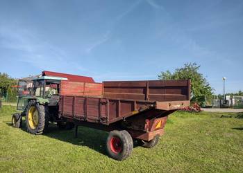 Przyczepa rolnicza Tim jednoosiowa wysokiego składowania pryzmowania