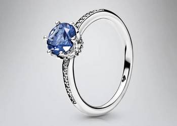 Nowy pierścionek srebrny srebro 925 duża niebieska cyrkonia Nowy pierścionek srebrny srebro 925 duża niebieska cyrkonia