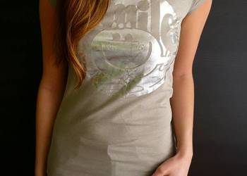 beżowa koszulka tshirt smile 140 cm wzór napis nadruk