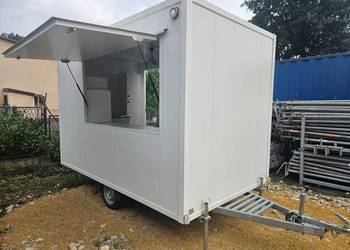 Przyczepa gastronomiczna 750 kg  zlewy, blat, elektryka  3.5 m